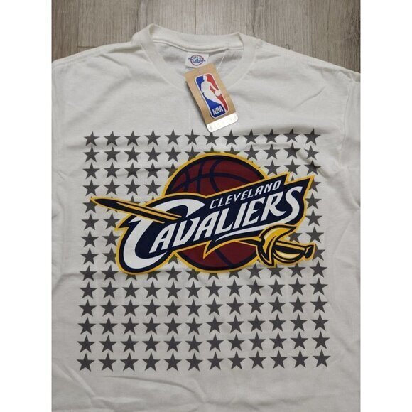 NEW Cleveland Cavaliers LeBron James #23 NBA T‎ Shirt Mens Medium - Picture 3 of 5